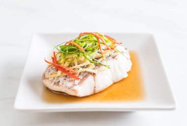 soya sosu Snapper balık buğulama