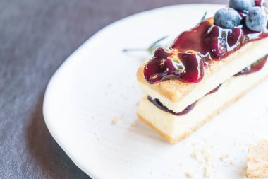 yaban mersini peynirli kek