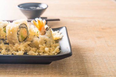 tempura karides suşi roll 