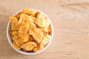 kurutulmuş ananas gevrek cipsi