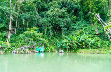 Lagoa Azul em vang vieng, laos
