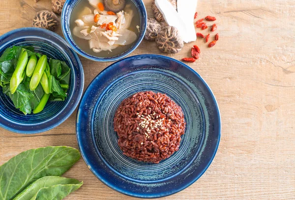 tavuk ve ot çorbası, Çince lahana berry pirinç