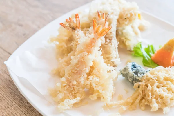 kızarmış karides (tempura)