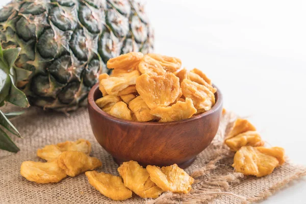 kurutulmuş ananas gevrek cipsi