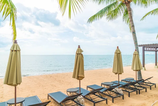 Hermoso océano tropical o playa de mar y arena — Foto de Stock