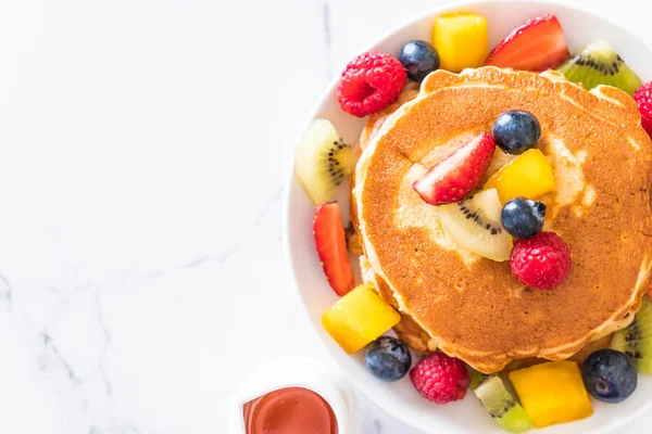 mix meyve ile gözleme