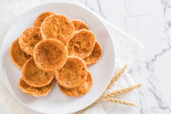 kurutulmuş rendelenmiş domuz etinin pirinç kraker