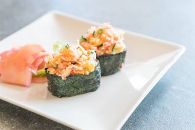 karışık sushi nigiri