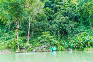 Lagoa Azul em vang vieng, laos