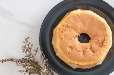 Tereyağı yumuşak kek