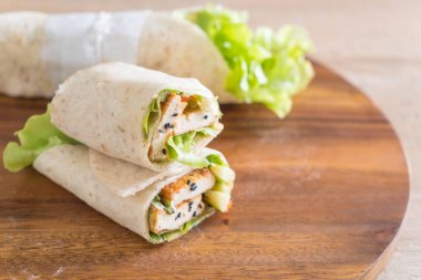 tofu sarma salata rulo