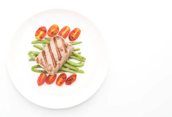 Tuna biftek salatası ile — Stok fotoğraf