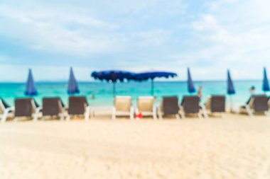 bulanıklık güzel lüks şemsiye ve sandalye deniz ve bea