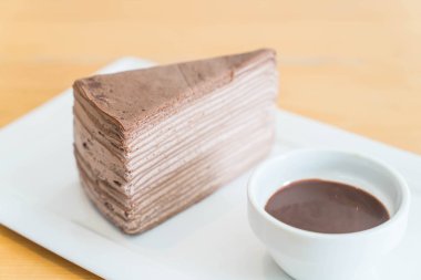 çikolatalı krep pasta