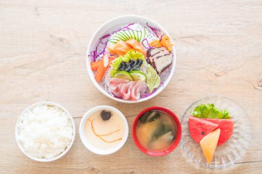 Karışık sashimi seti