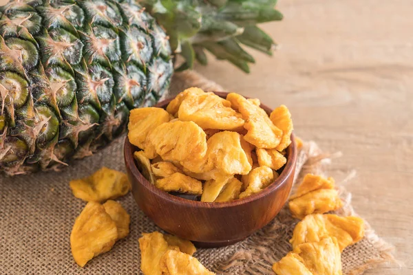 kurutulmuş ananas gevrek cipsi