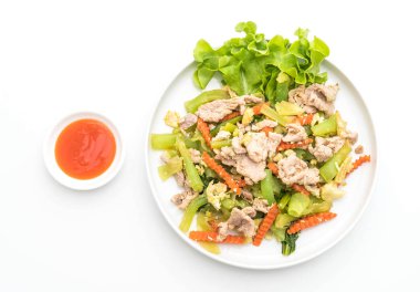 Tavada kızartılmış Shanghai Noodle domuz eti ile