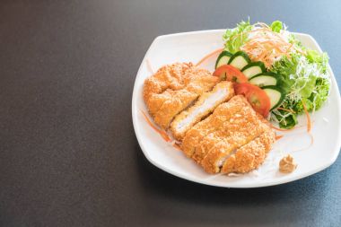 sebze soslu kızarmış pirzola domuz eti