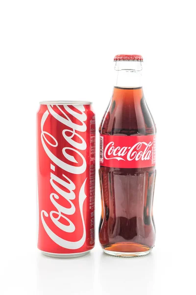 Bangkok, thailand - 22. Mai 2017: coca-cola ist eine kohlensäurehaltige weiche — Stockfoto