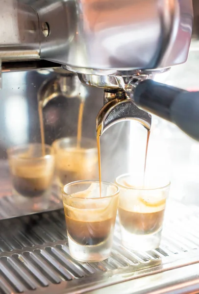 Bira bir kahve kahve makinesi