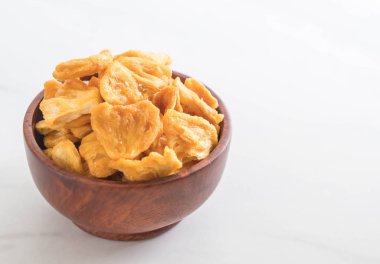 kurutulmuş ananas gevrek cipsi