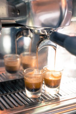 Bira bir kahve kahve makinesi