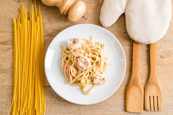 karides ile Fettuccini makarna