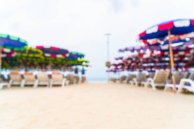 bulanıklık güzel lüks şemsiye ve sandalye deniz ve bea