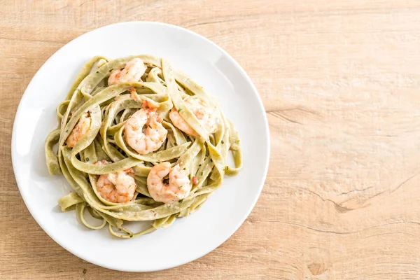 Karidesli ıspanak fettuccini makarna