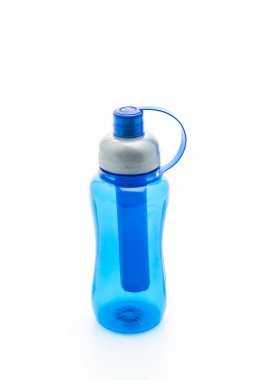 mavi plastik su şişesi veya kantin