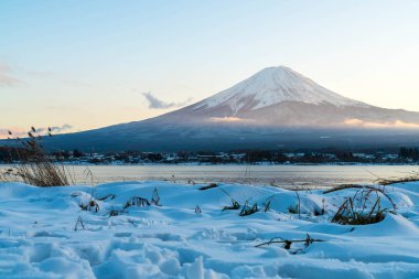 Dağ Fuji San Kawaguchiko Gölü.