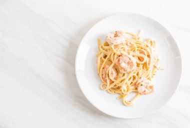 karides ile Fettuccini makarna