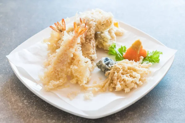 kızarmış karides (tempura)