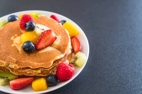 mix meyve ile gözleme