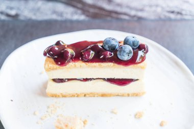 yaban mersini peynirli kek