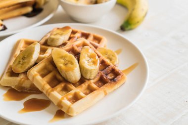 karamel ile muz gözleme