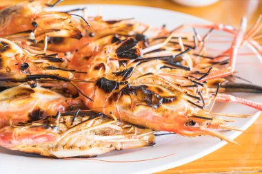 ızgara karides veya karides