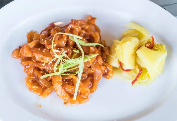 jöle balık susam yağı salata ile