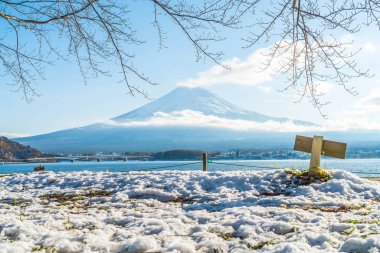 Dağ Fuji San Kawaguchiko Gölü.