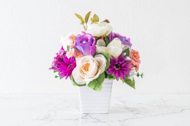 Vazoda Çiçekler buket