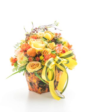 Vazoda çiçek buketi