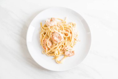 karides ile Fettuccini makarna