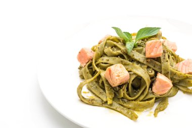 ıspanak fettuccine somon ile