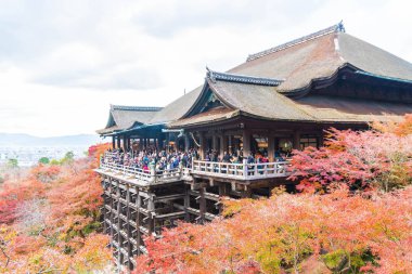 Kyoto, Sonbahar sezonu Kiyomizu veya Kiyomizu-dera Tapınağı.