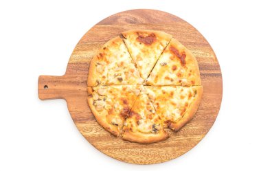 Kremalı mantarlı pizza