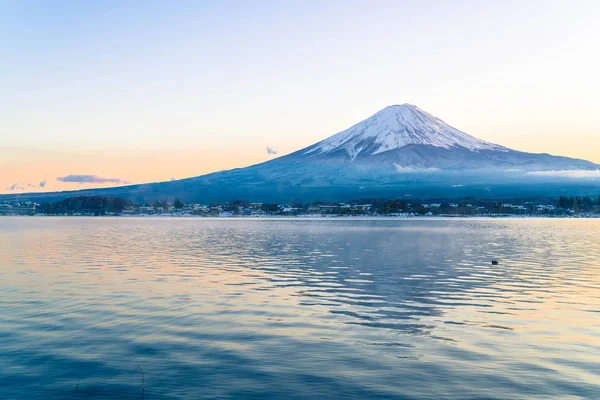 Dağ Fuji San Kawaguchiko Gölü.