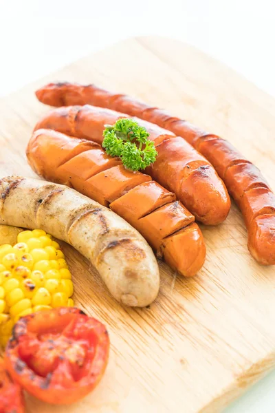 ızgara sosis mix sebze ve patates kızartması ile