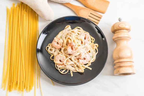 karides ile Fettuccini makarna