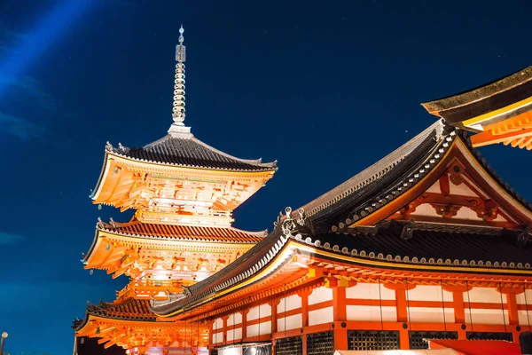 Kiyomizu-dera Tapınağı güzel mimari Kyoto.