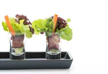 pastırma ile salata rulo